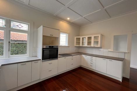 Photo of property in 11 Norwood Road, Bayswater, Auckland, 0622