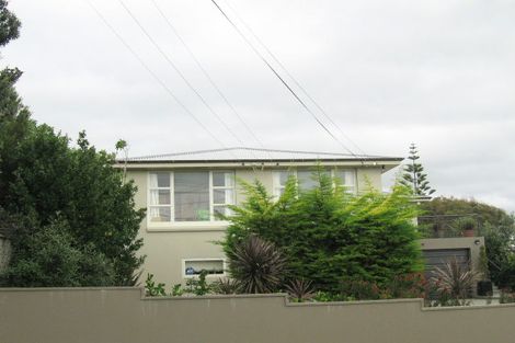 Photo of property in 137 Seaview Road, Paraparaumu Beach, Paraparaumu, 5032