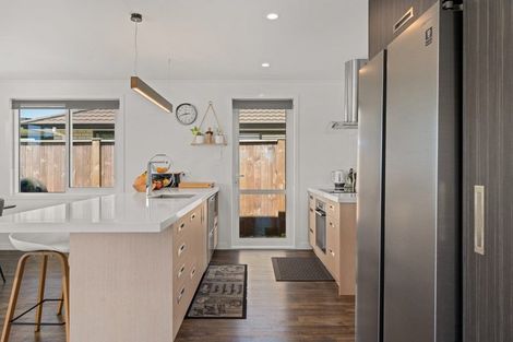 Photo of property in 16 Kotare Drive, Coastlands, Whakatane, 3120