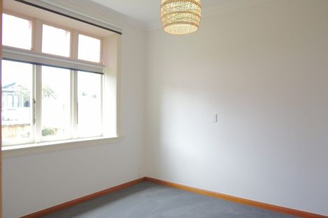 Photo of property in 76 Victoria Avenue, Palmerston North, 4410