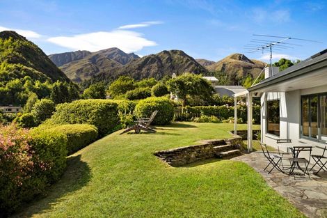 Photo of property in 5 Shaw Street, Arrowtown, 9302