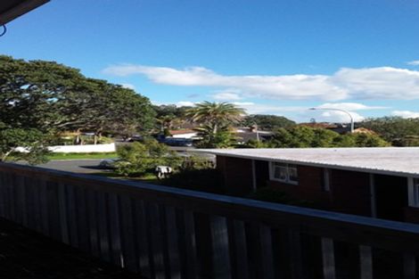 Photo of property in 2 The Promenade, Takapuna, Auckland, 0622