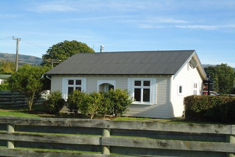 Photo of property in 6 Smith Street, Waimate, 7924