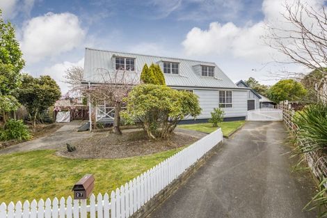 Photo of property in 27 Wills Crescent, Ashhurst, 4810