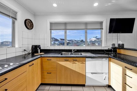 Photo of property in 85 Wallath Road, Westown, New Plymouth, 4310