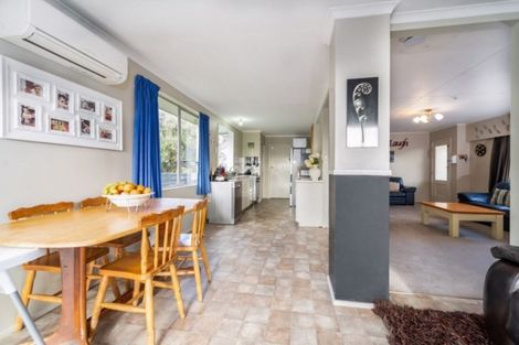 Photo of property in 18 Frederick Street, Carterton, 5713