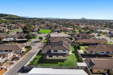 Photo of property in 5 Shire Place, Papamoa Beach, Papamoa, 3118