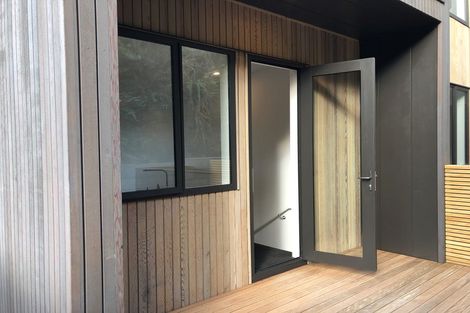 Photo of property in 15/20 Trent Street, Island Bay, Wellington, 6023