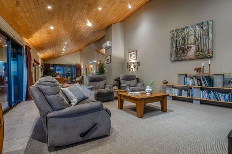 Photo of property in 17 Victoria Street, Foxton, 4814