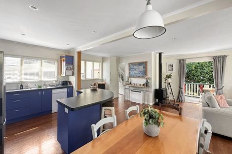 Photo of property in 11 Holgate Avenue, Herald Island, Auckland, 0618