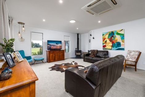 Photo of property in 55 Timaru Road, Waimate, 7924