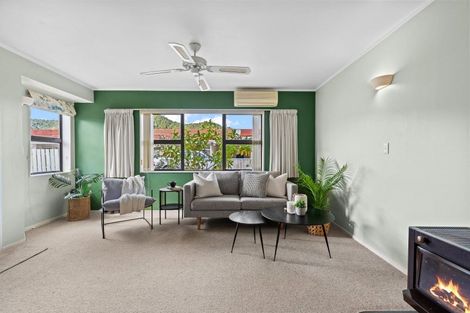 Photo of property in 8a Deveron Street, Regent, Whangarei, 0112