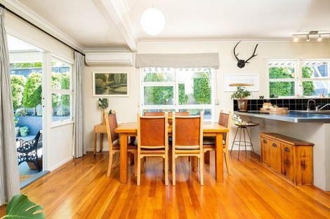 Photo of property in 43 Muritai Crescent, Havelock North, 4130