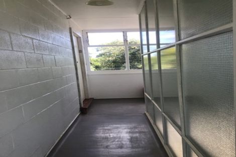 Photo of property in 35 Kamo Road, Regent, Whangarei, 0112