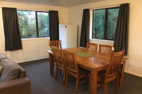 Photo of property in 8c Schnapper Rock Road, Schnapper Rock, Auckland, 0632