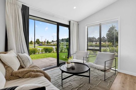 Photo of property in 2 Arohaina Avenue, Karaka, 2124