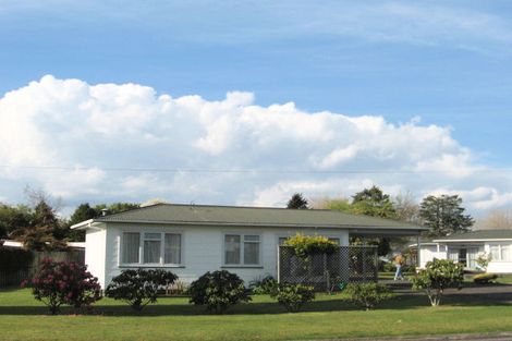 Photo of property in 25 Robinson Avenue, Holdens Bay, Rotorua, 3010