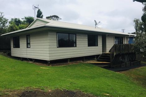 Photo of property in 25 Aeroview Drive, Beach Haven, Auckland, 0626