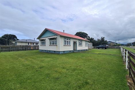 Photo of property in 10 Tennyson Street, Opunake, 4616