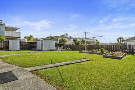 Photo of property in 4 Kawau View Road, Snells Beach, 0920