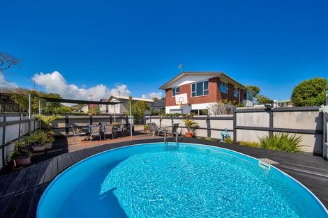 Photo of property in 16 Smeaton Road, Bell Block, New Plymouth, 4312
