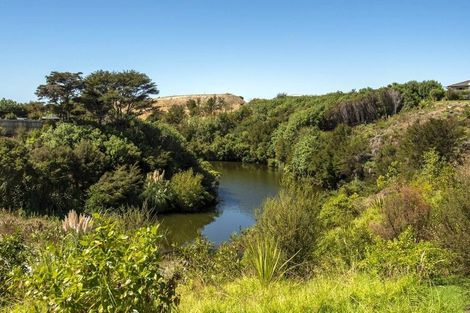 Photo of property in 22 Lakeside Terrace, Omokoroa, 3114