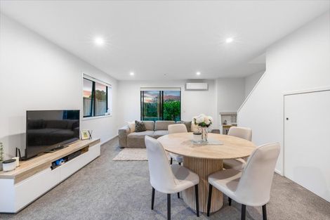 Photo of property in 52f Vodanovich Road, Te Atatu South, Auckland, 0610