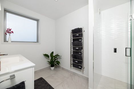 Photo of property in 912a Papamoa Beach Road, Papamoa Beach, Papamoa, 3118