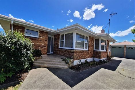 Photo of property in 21 Henare Street, West End, Palmerston North, 4412