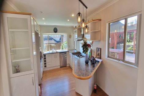 Photo of property in 5 Lamia Place, The Gardens, Auckland, 2105