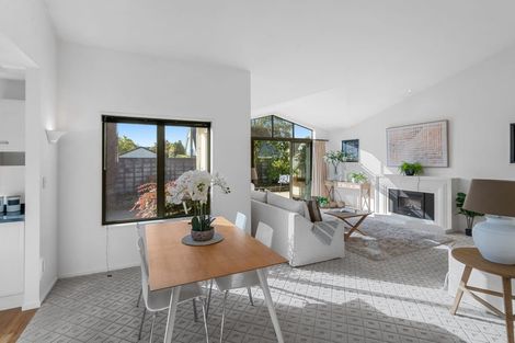 Photo of property in 8 Church Lane, Merivale, Christchurch, 8014