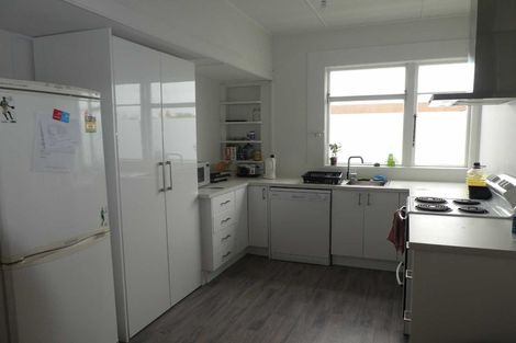 Photo of property in 28 Division Street, Riccarton, Christchurch, 8041