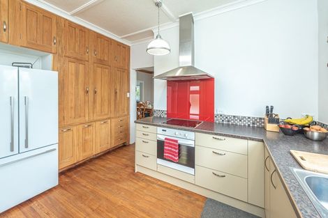 Photo of property in 12 Parsons Street, Saint Johns Hill, Whanganui, 4501