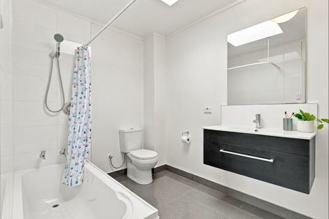 Photo of property in 3 Dickson Crescent, Saint Johns Hill, Whanganui, 4500