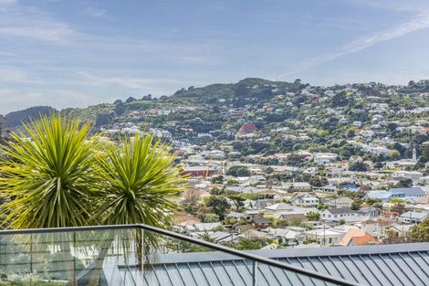 Photo of property in 81 Severn Street, Island Bay, Wellington, 6023