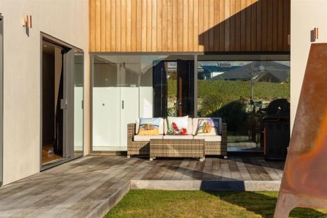 Photo of property in 18 Centre Crescent, Wanaka, 9305