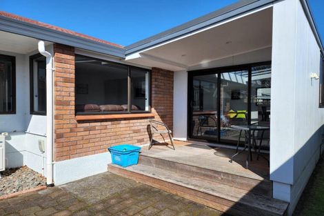 Photo of property in 2/171 Powderham Street, New Plymouth, 4310
