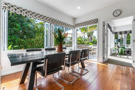 Photo of property in 1/50 Vauxhall Road, Devonport, Auckland, 0624