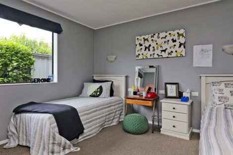 Photo of property in 1217 Louie Street, Parkvale, Hastings, 4122