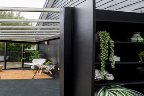 Photo of property in 165 Macandrew Road, South Dunedin, Dunedin, 9012