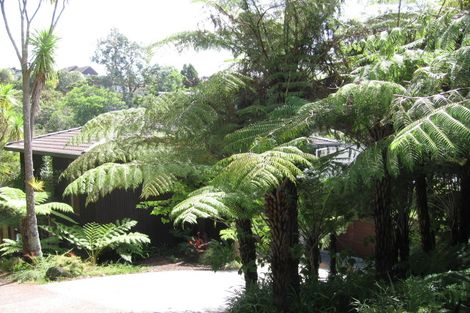 Photo of property in 50 Braemar Road, Castor Bay, Auckland, 0620