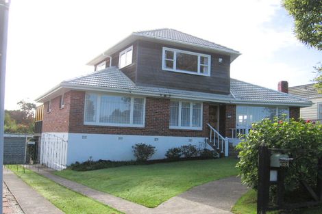 Photo of property in 630 Pakuranga Road, Howick, Auckland, 2010