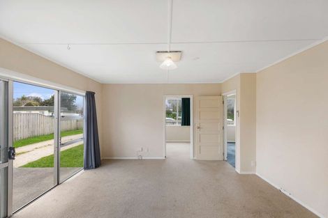 Photo of property in 27 Wilson Street, Waverley, 4510