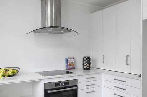 Photo of property in 2/926 Whangaparaoa Road, Manly, Whangaparaoa, 0930