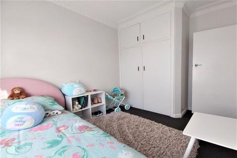 Photo of property in 3 Ambler Avenue, Glen Eden, Auckland, 0602