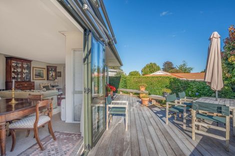 Photo of property in 10 Haines Grove, Rainbow Point, Taupo, 3330