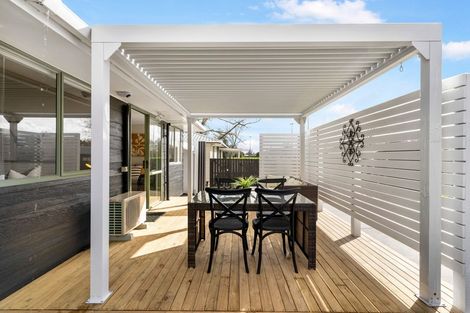 Photo of property in 10a Cramond Drive, Mangere East, Auckland, 2024