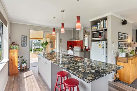 Photo of property in 3 Sutton Road, Te Horo, Otaki, 5582