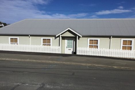 Photo of property in 66 Oxford Street, Lyttelton, 8082