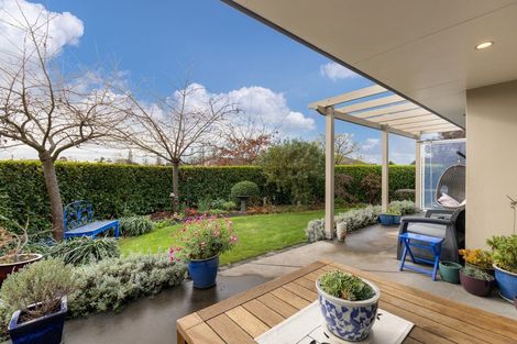 Photo of property in 2 Puketutu Grove, Motueka, 7120